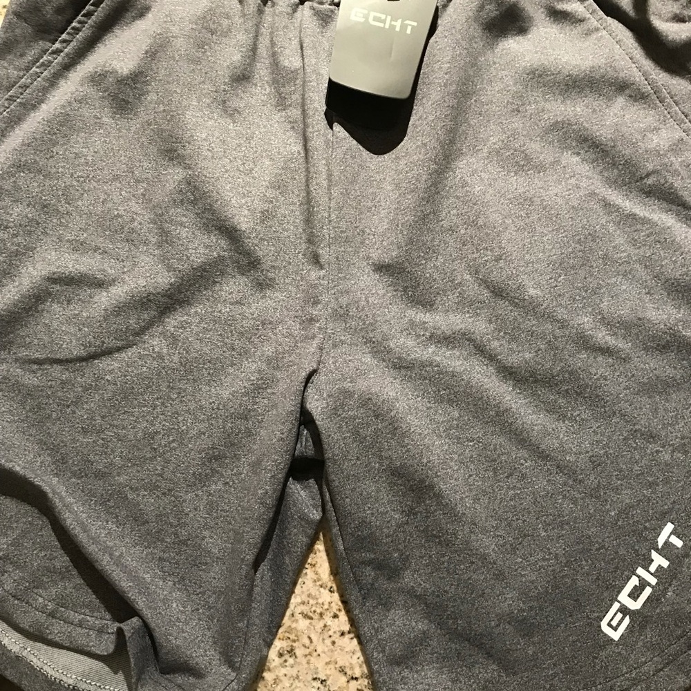 Men’s NWT gym shorts